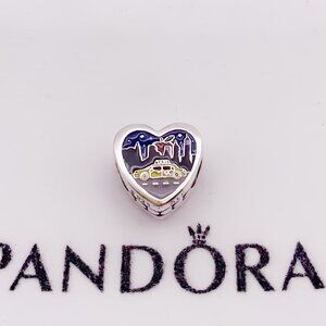 Pandora Sleepless in New York Heart Charm